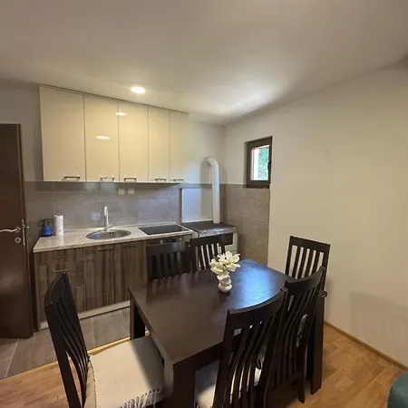 Silence Of The Forest Alpesi faház